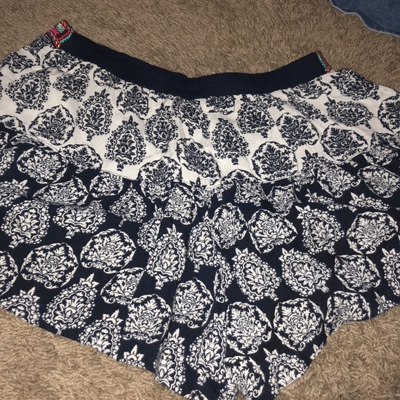 PacSun Shorts - Picture 2 of 2
